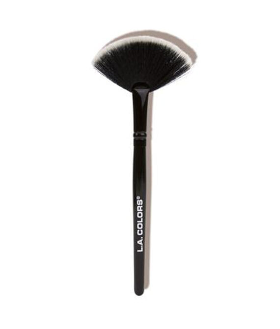 L.A. COLORS Cosmetic Brush – Highlighter Fan