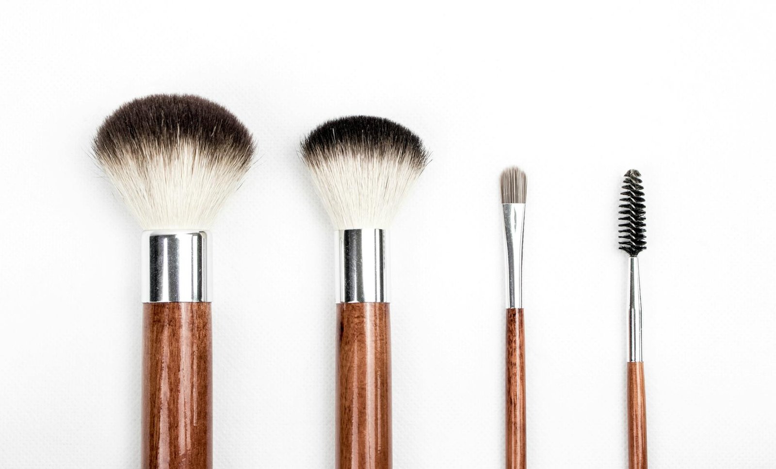 Top 7 Viral Beauty Products in 2025 You Need to Try Now