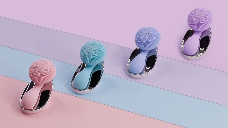 Rechargeable Facial Pore Care Device